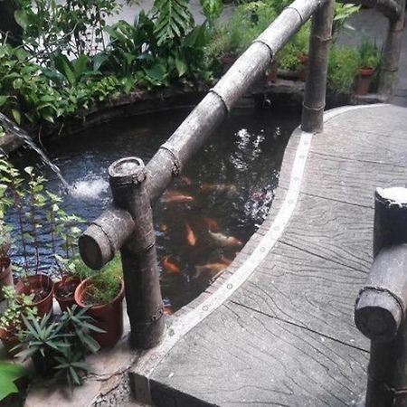 Hotel Airlangga 마타람 외부 사진