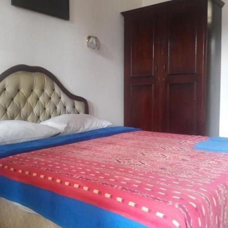 Hotel Airlangga 마타람 외부 사진