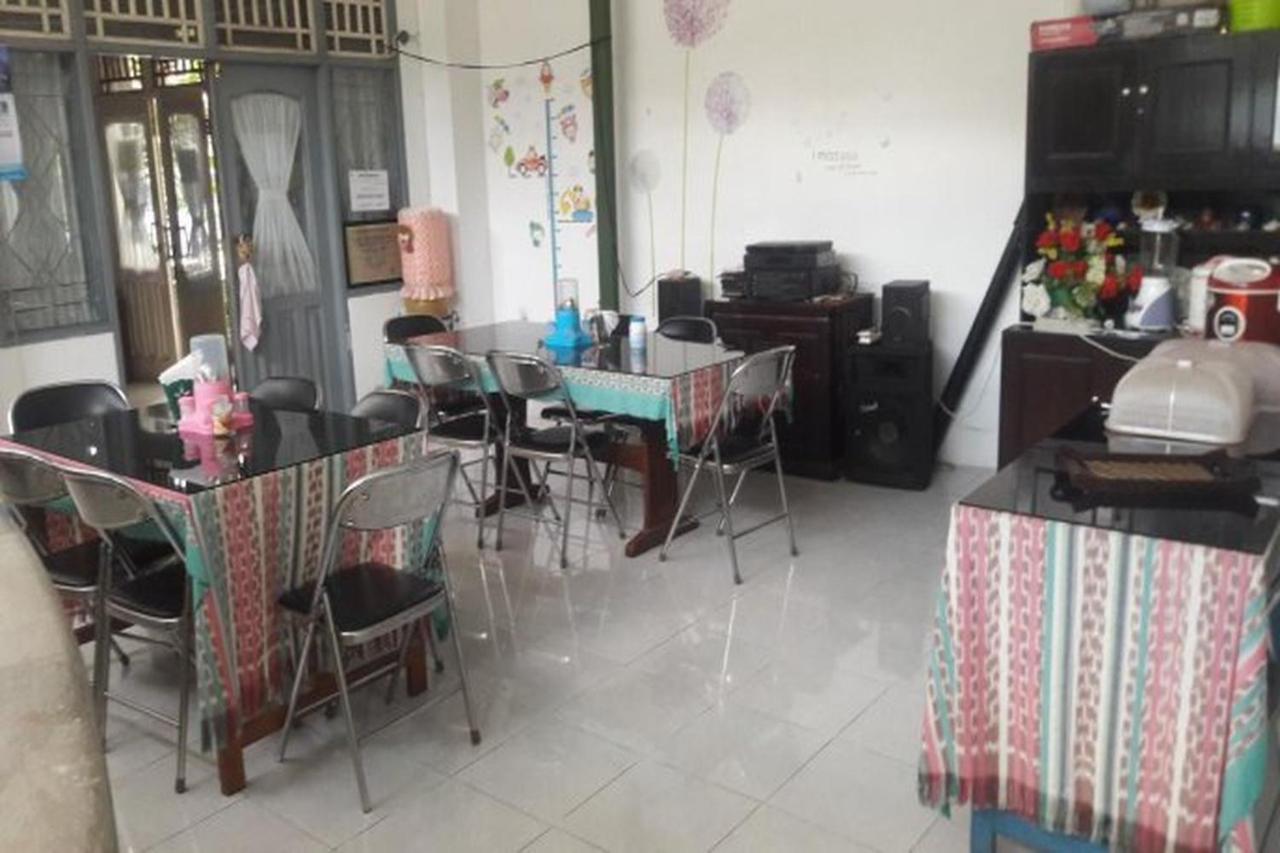 Hotel Airlangga 마타람 외부 사진