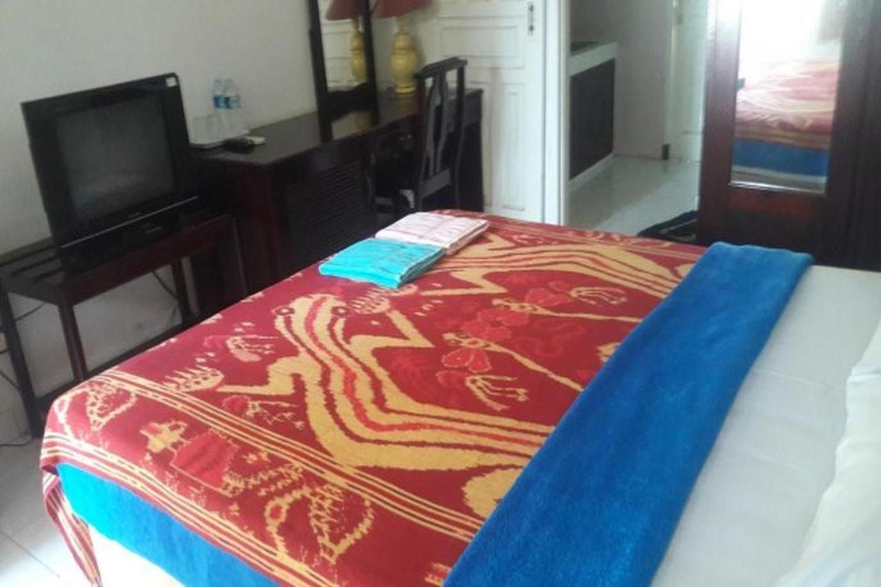 Hotel Airlangga 마타람 외부 사진