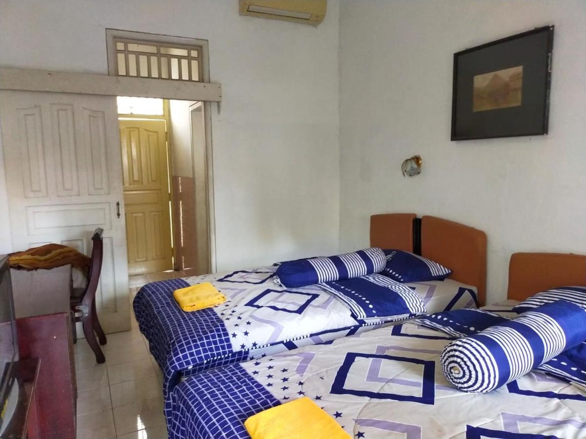 Hotel Airlangga 마타람 외부 사진